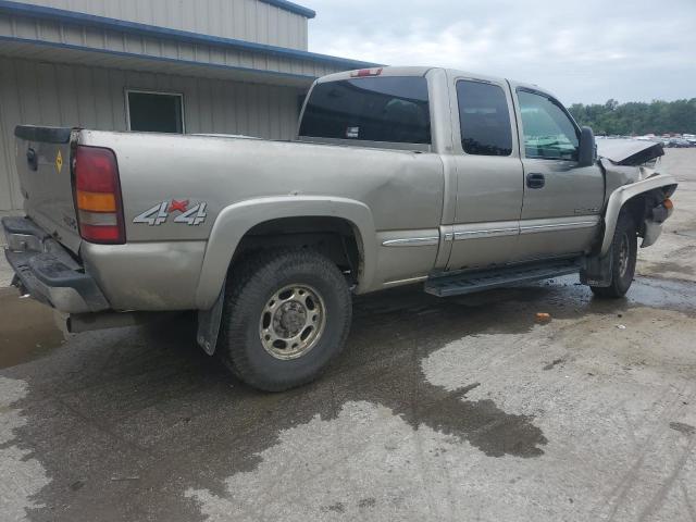 Photo 2 VIN: 1GTHK29U42E295253 - GMC SIERRA 