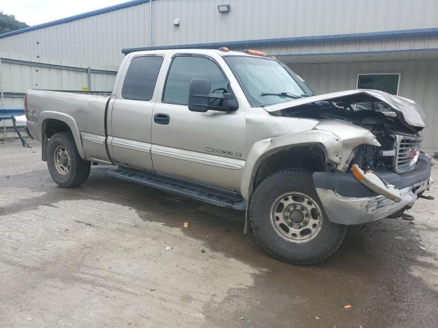 Photo 3 VIN: 1GTHK29U42E295253 - GMC SIERRA 