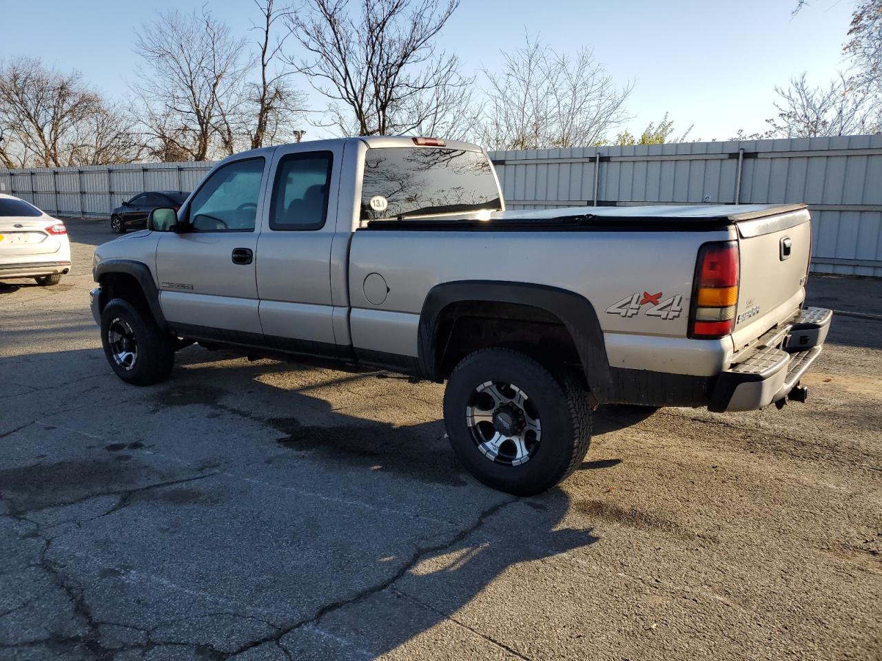 Photo 1 VIN: 1GTHK29U46E143334 - GMC SIERRA 