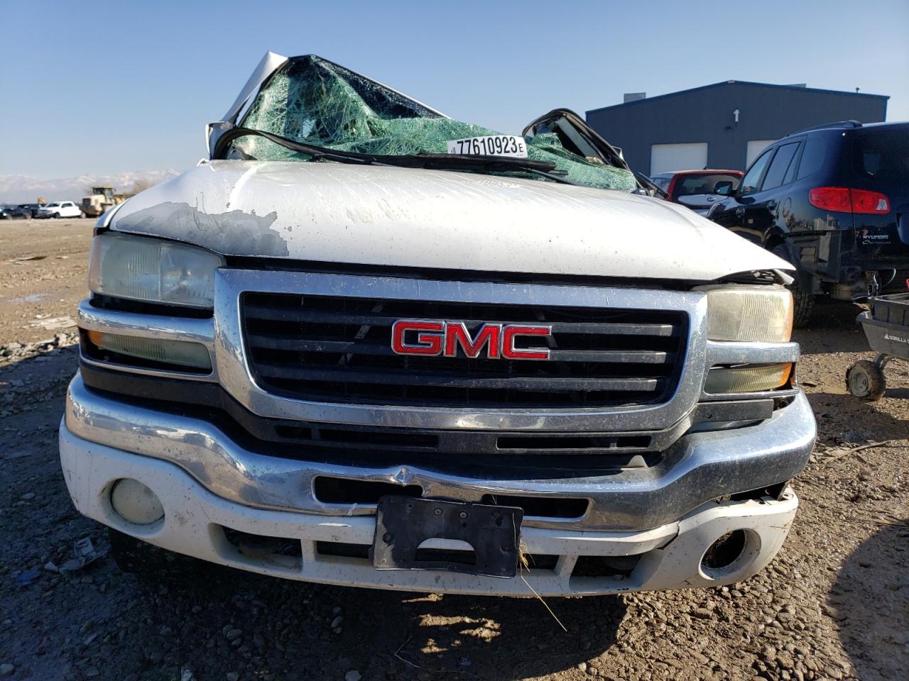 Photo 4 VIN: 1GTHK29U46E254367 - GMC SIERRA 