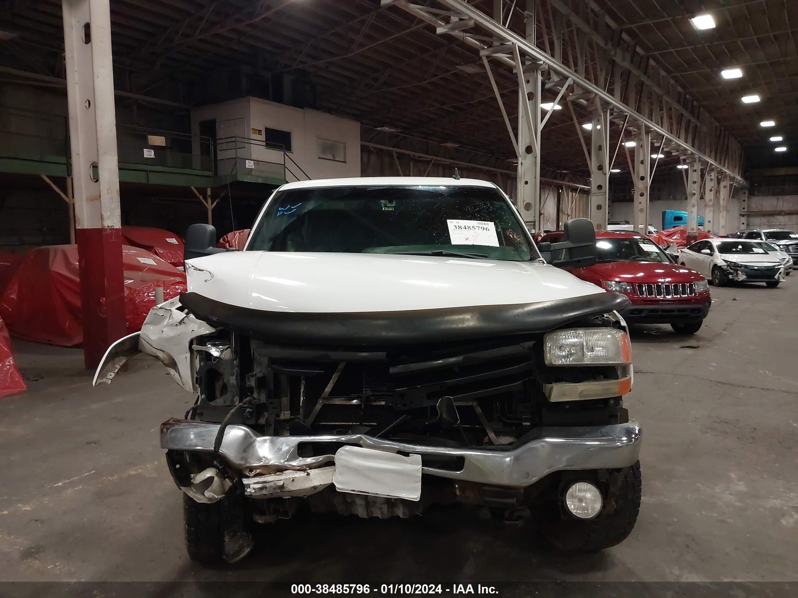 Photo 11 VIN: 1GTHK29U76E108223 - GMC SIERRA 