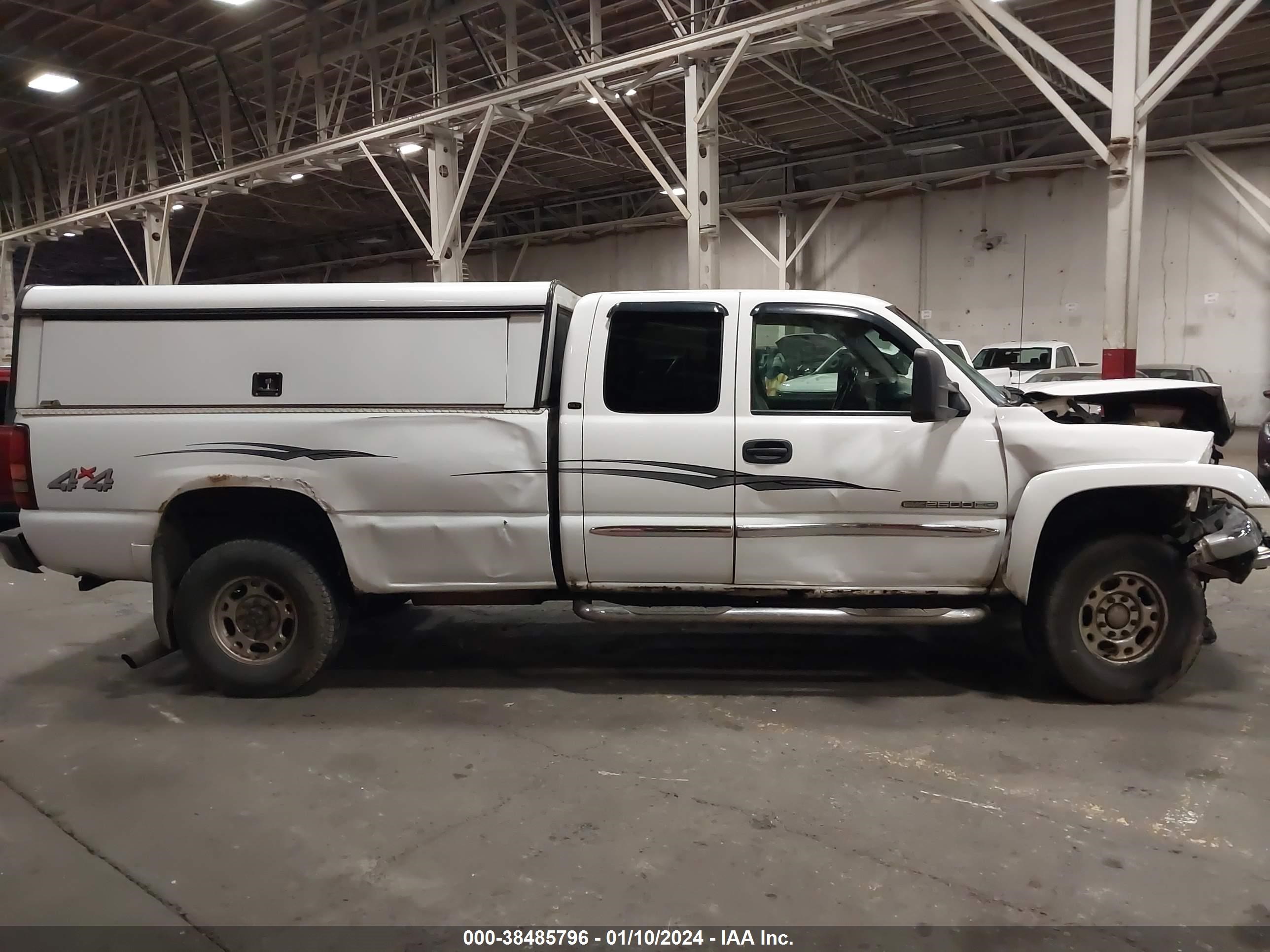 Photo 12 VIN: 1GTHK29U76E108223 - GMC SIERRA 