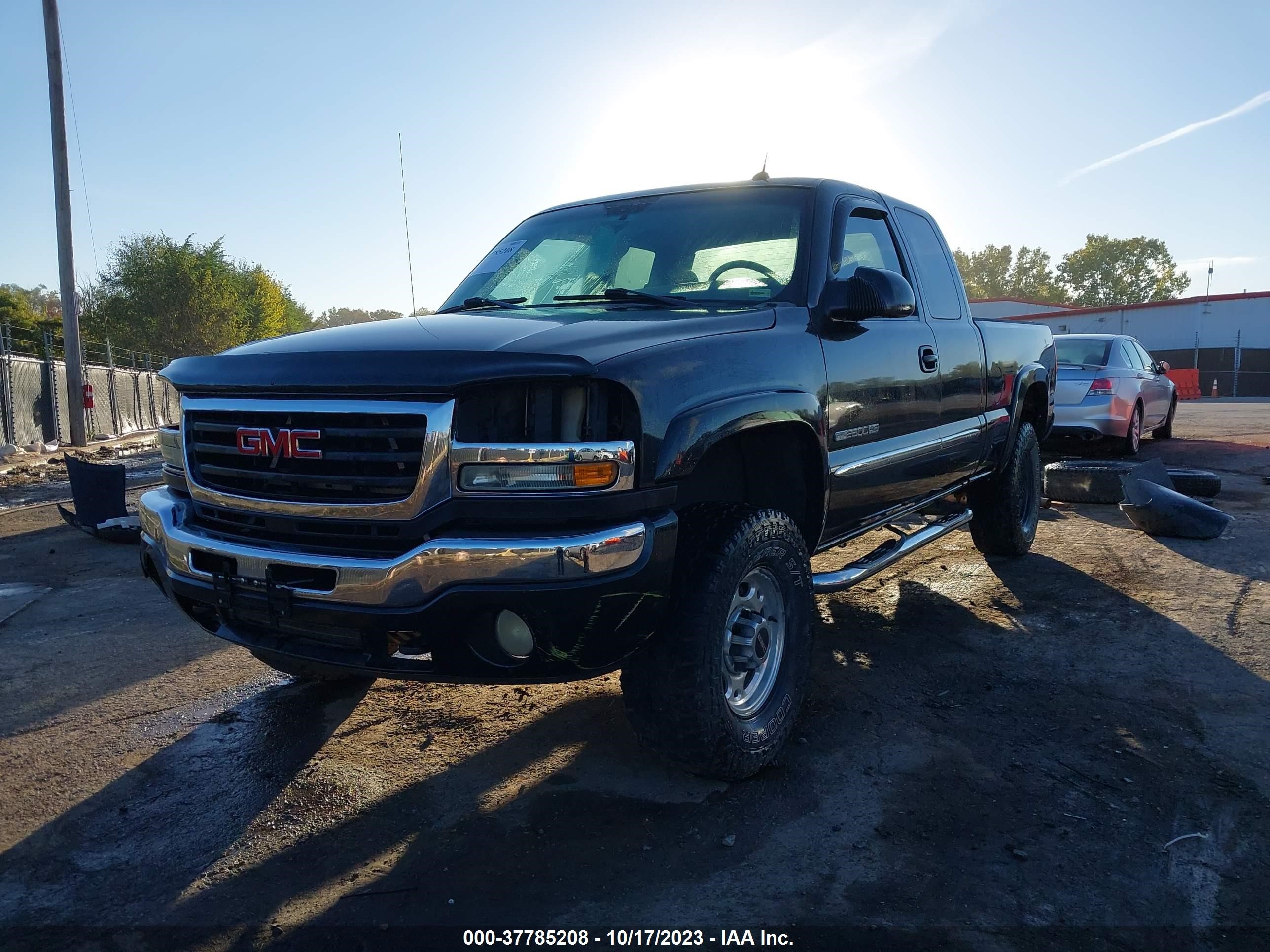 Photo 1 VIN: 1GTHK29U85E145764 - GMC SIERRA 