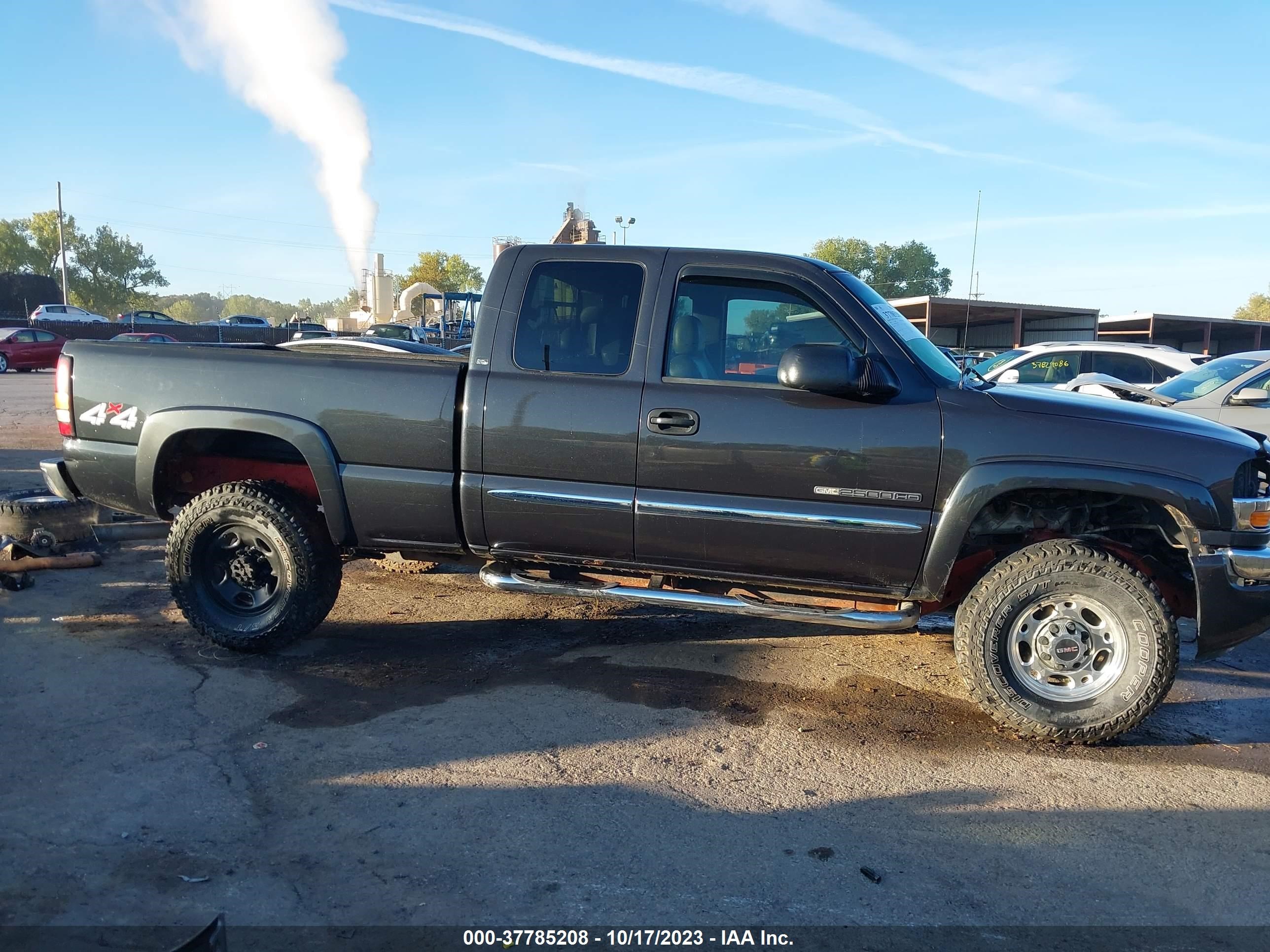 Photo 12 VIN: 1GTHK29U85E145764 - GMC SIERRA 