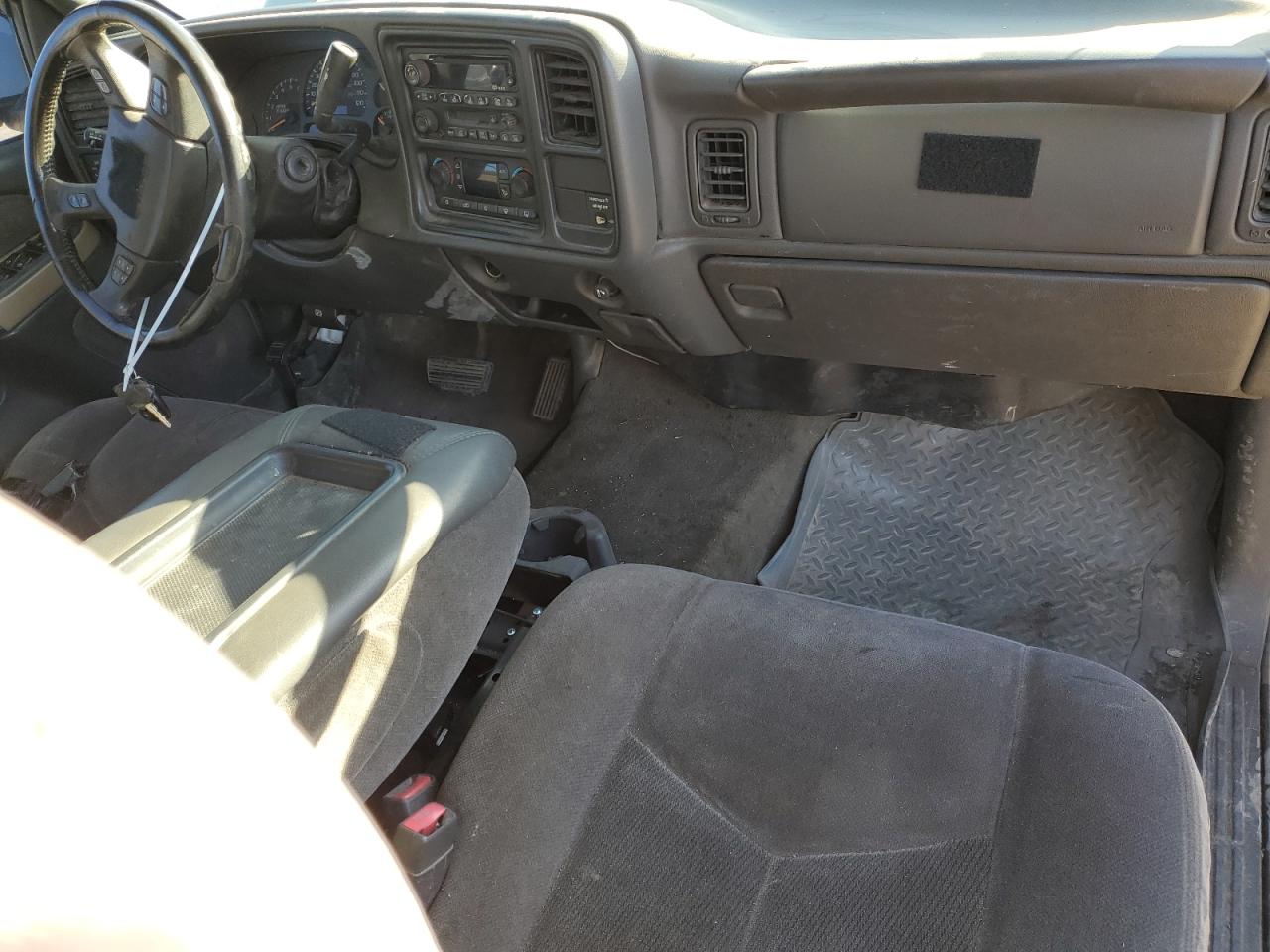 Photo 7 VIN: 1GTHK29UX3E278586 - GMC SIERRA 