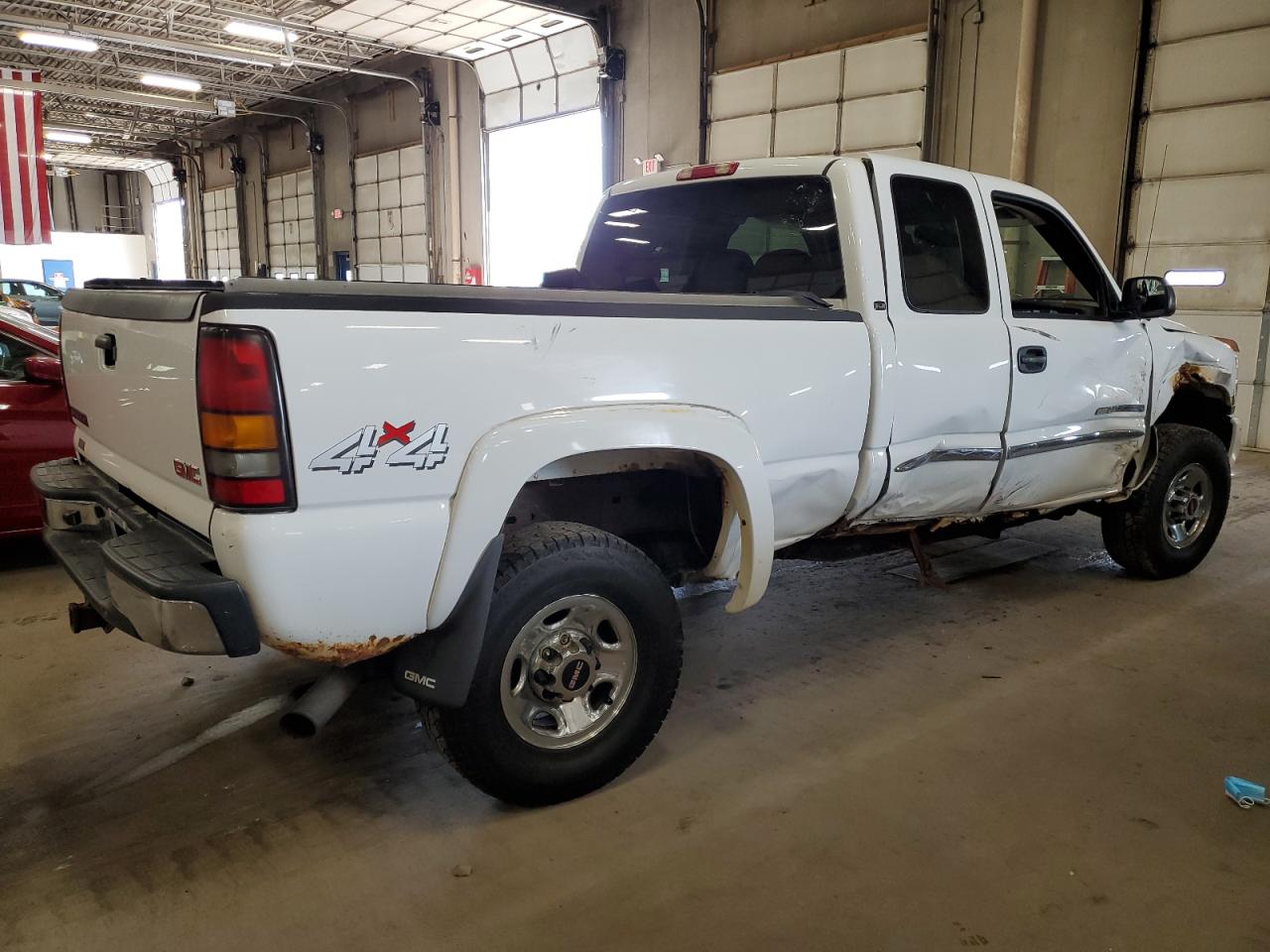 Photo 2 VIN: 1GTHK29UX5E234963 - GMC SIERRA 