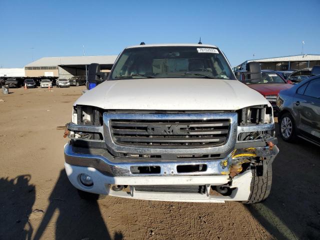 Photo 4 VIN: 1GTHK33225F966320 - GMC SIERRA 