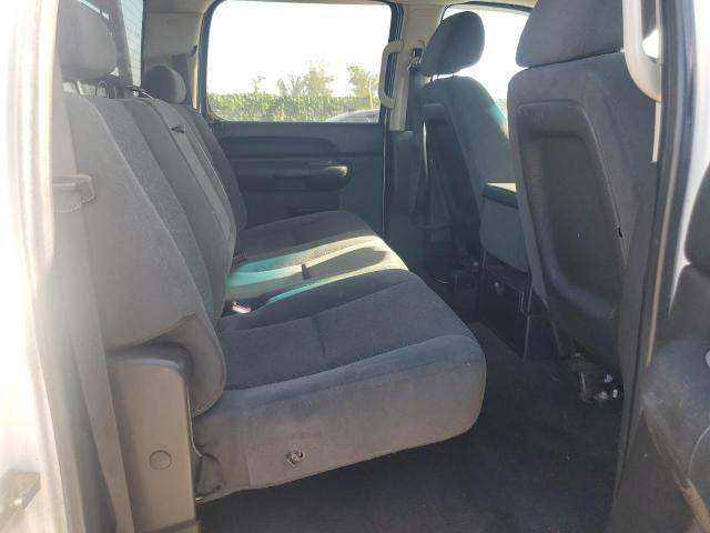 Photo 9 VIN: 1GTHK33608F178823 - GMC SIERRA K35 