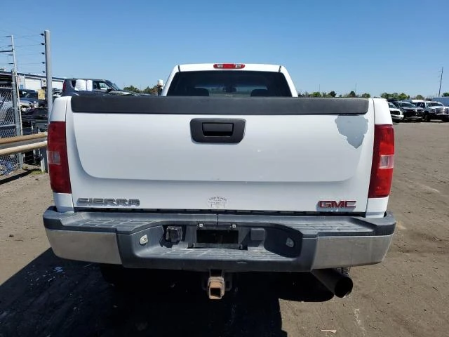 Photo 5 VIN: 1GTHK336X8F217059 - GMC SIERRA K35 