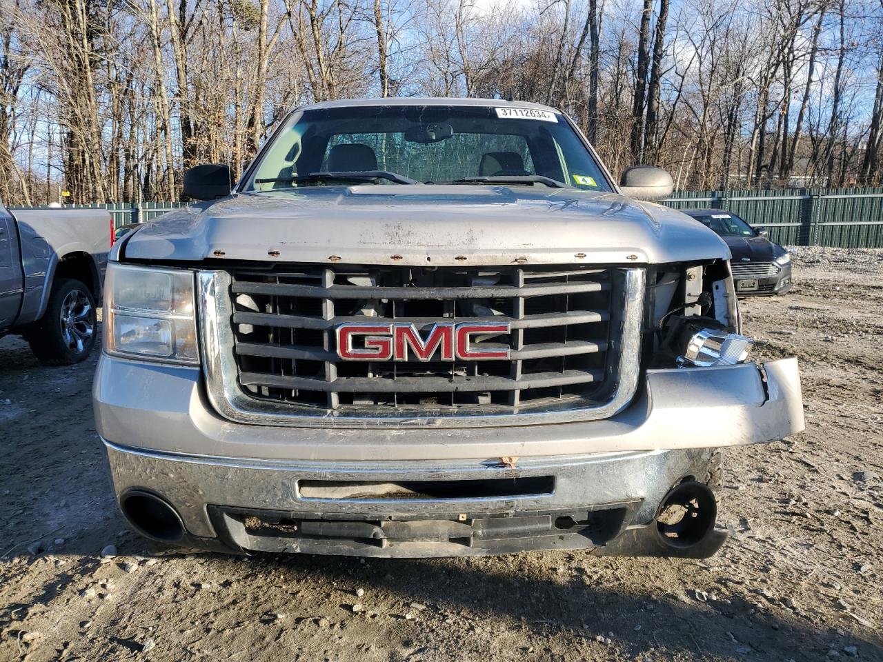 Photo 4 VIN: 1GTHK34K47E600236 - GMC SIERRA 