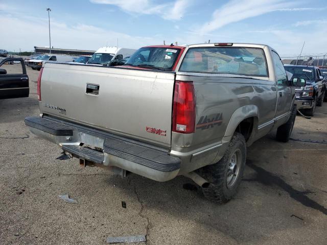 Photo 2 VIN: 1GTHK34R5YR122318 - GMC SIERRA 