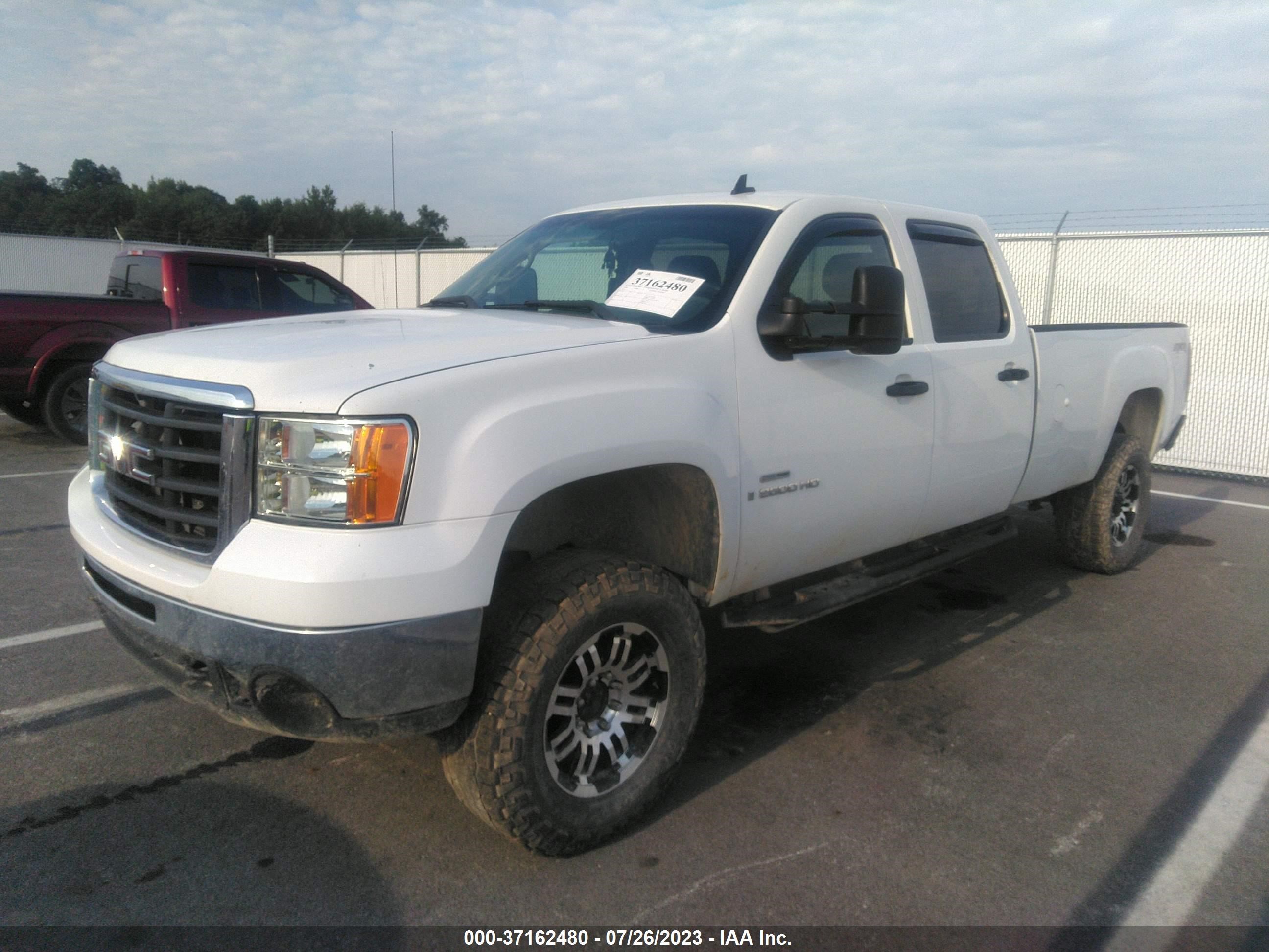 Photo 1 VIN: 1GTHK43669F160687 - GMC SIERRA 