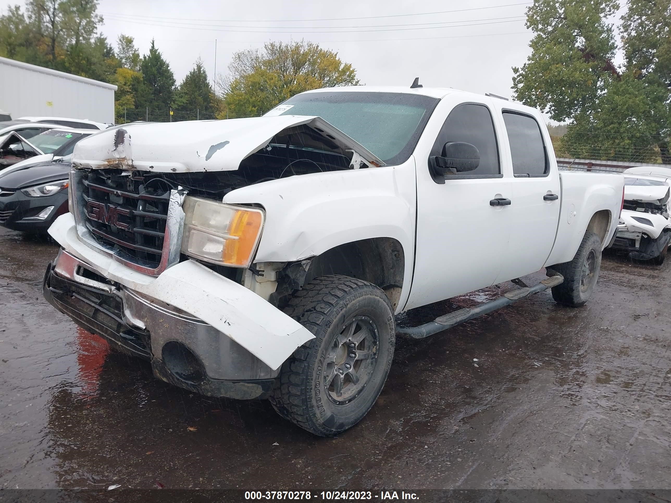 Photo 1 VIN: 1GTHK53K69F131662 - GMC SIERRA 