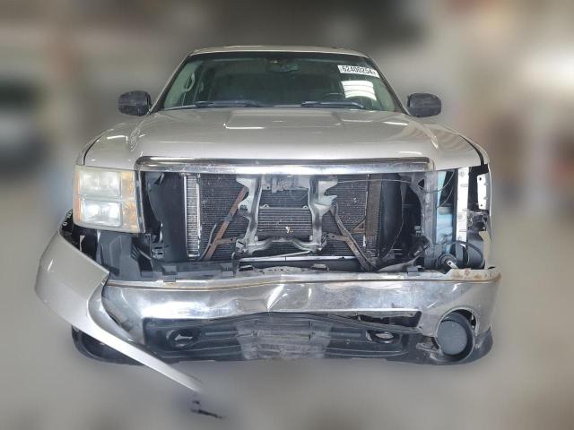 Photo 4 VIN: 1GTHK53KX9F168438 - GMC SIERRA 