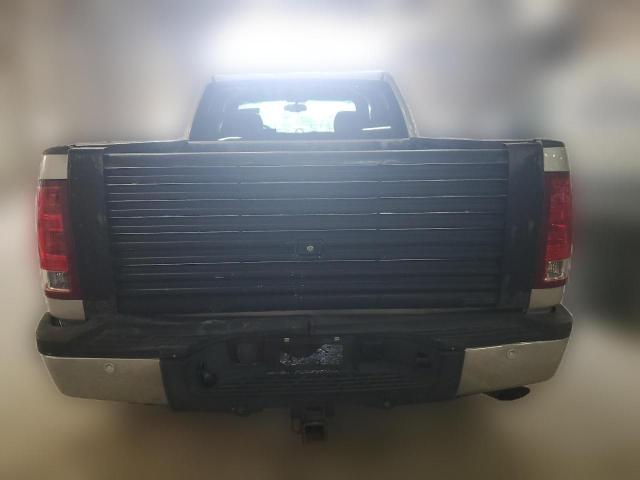 Photo 5 VIN: 1GTHK53KX9F168438 - GMC SIERRA 