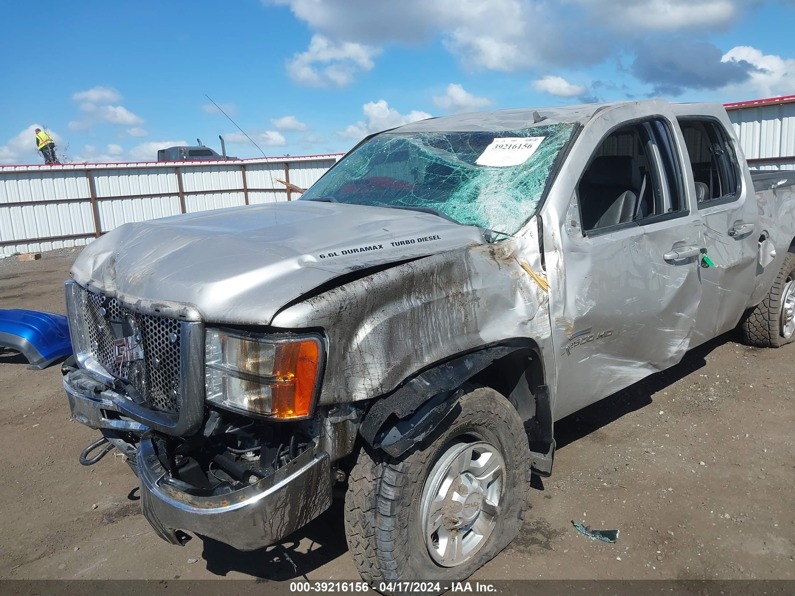 Photo 5 VIN: 1GTHK63629F123728 - GMC SIERRA 