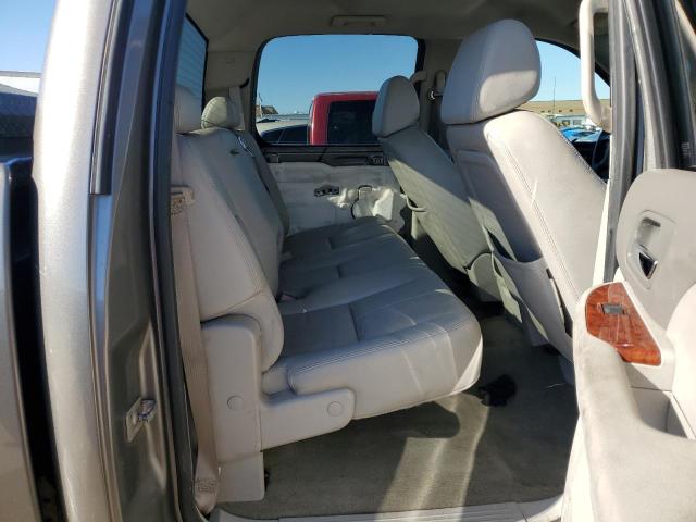 Photo 9 VIN: 1GTHK63K79F118652 - GMC SIERRA 