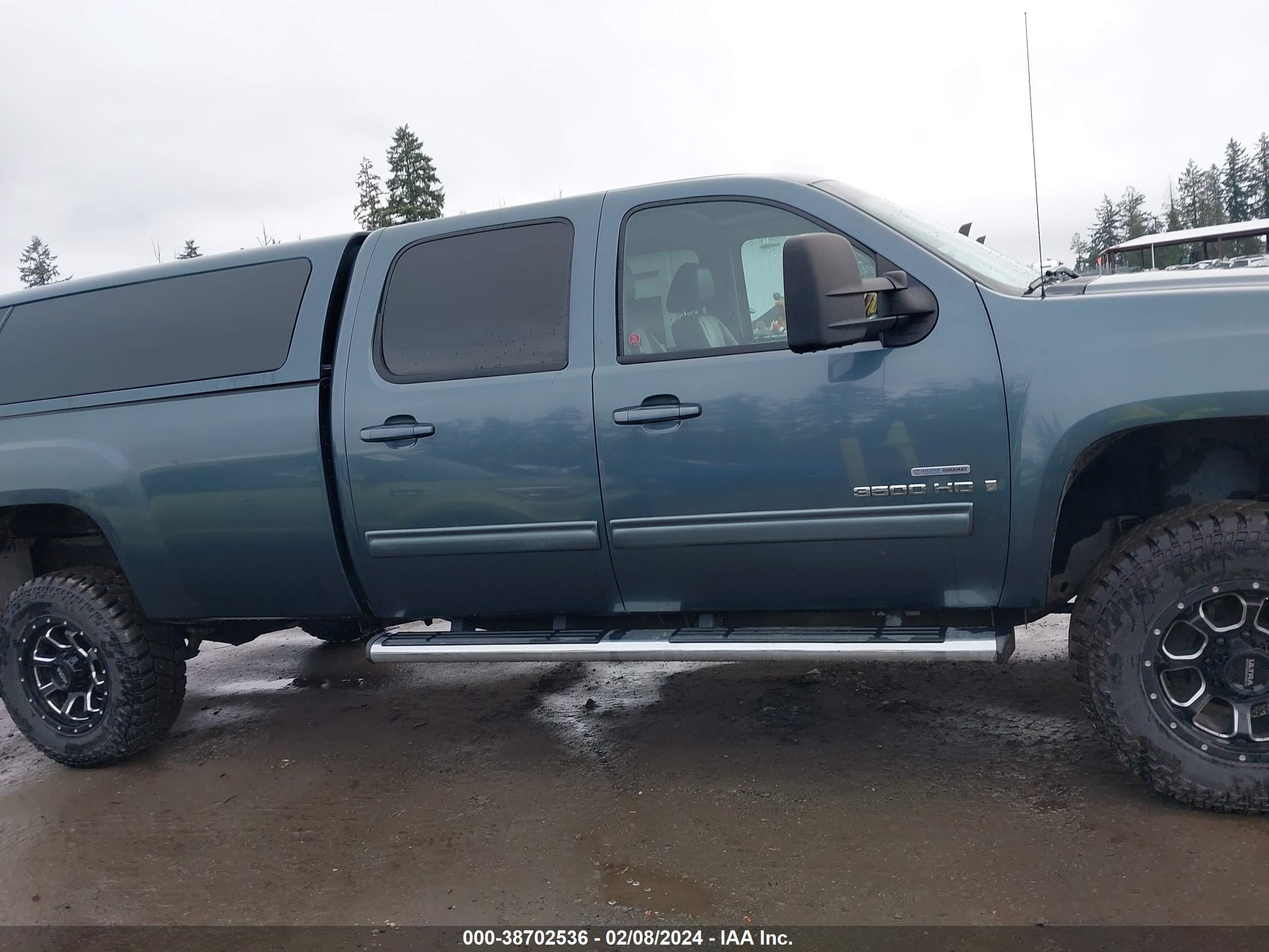 Photo 12 VIN: 1GTHK736X9F155302 - GMC ALL 