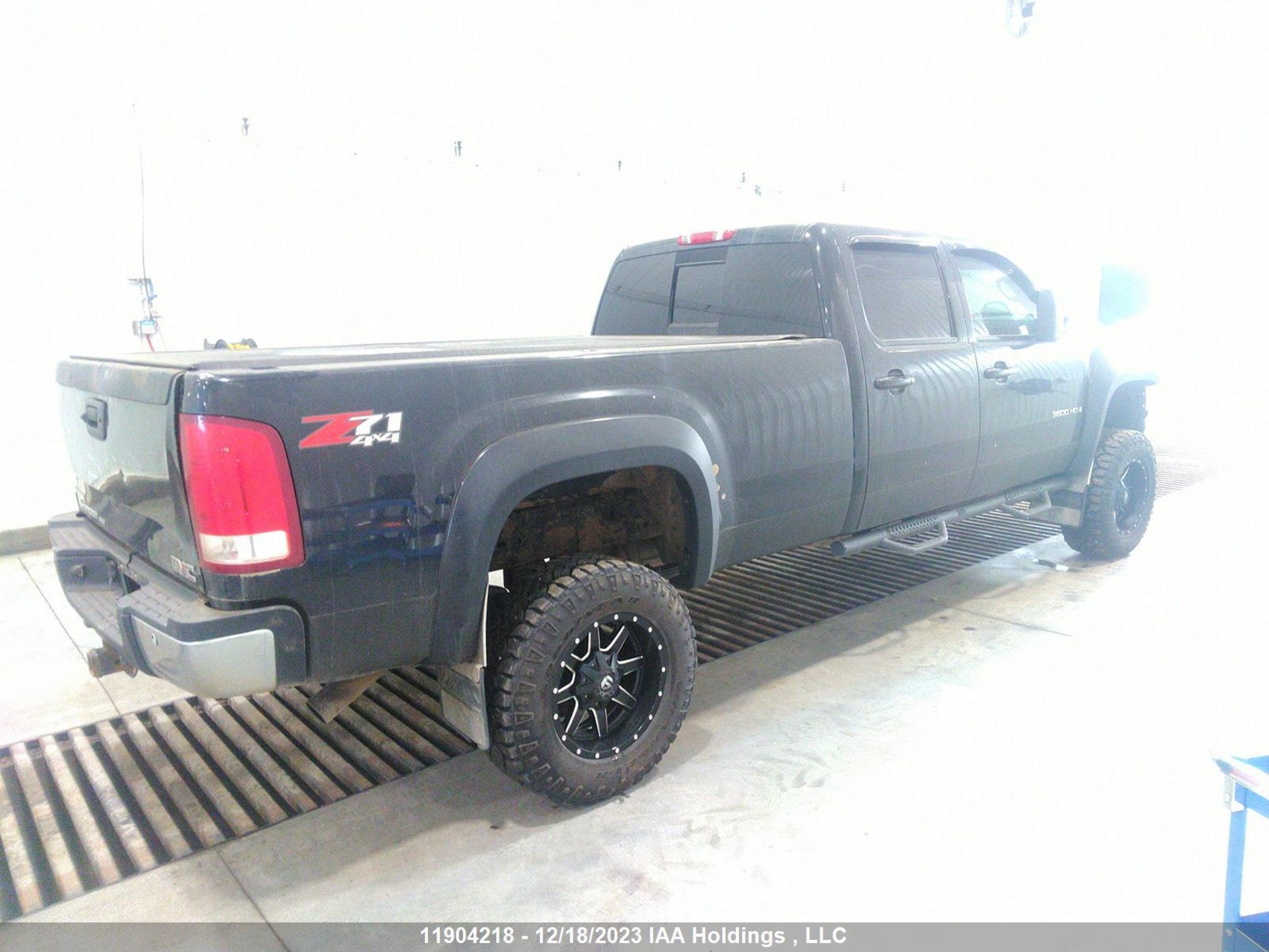 Photo 3 VIN: 1GTHK73K09F109569 - GMC NULL 