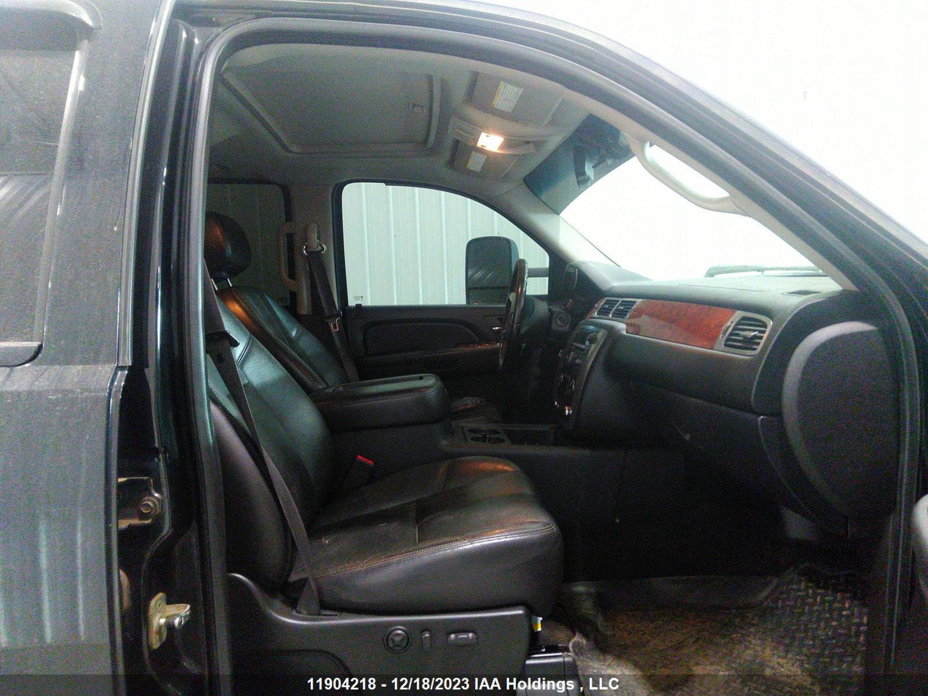 Photo 4 VIN: 1GTHK73K09F109569 - GMC NULL 