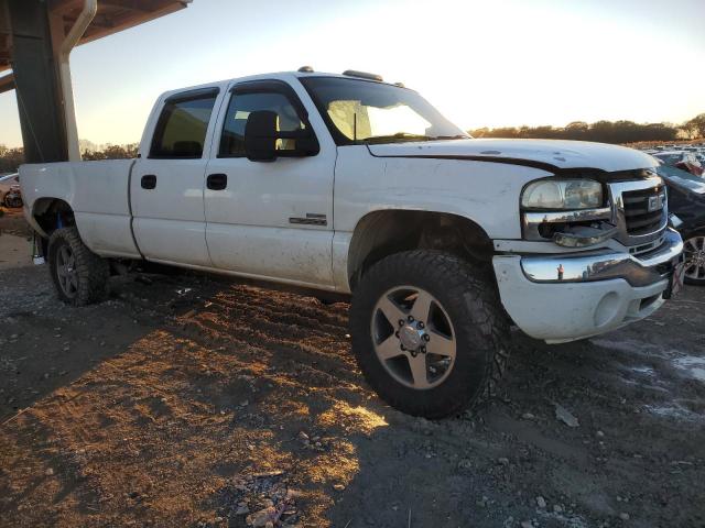 Photo 3 VIN: 1GTJK33D47F137786 - GMC NEW SIERRA 