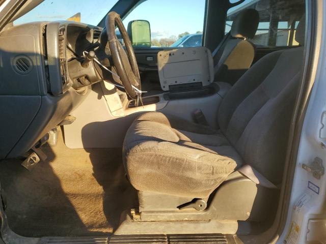 Photo 6 VIN: 1GTJK33D47F137786 - GMC NEW SIERRA 