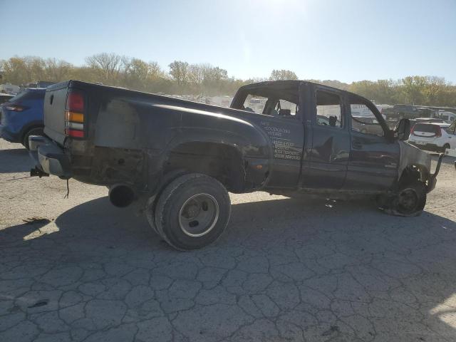 Photo 2 VIN: 1GTJK39122E200167 - GMC NEW SIERRA 