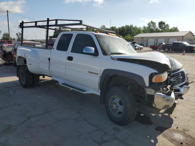 Photo 3 VIN: 1GTJK39G01F108195 - GMC NEW SIERRA 