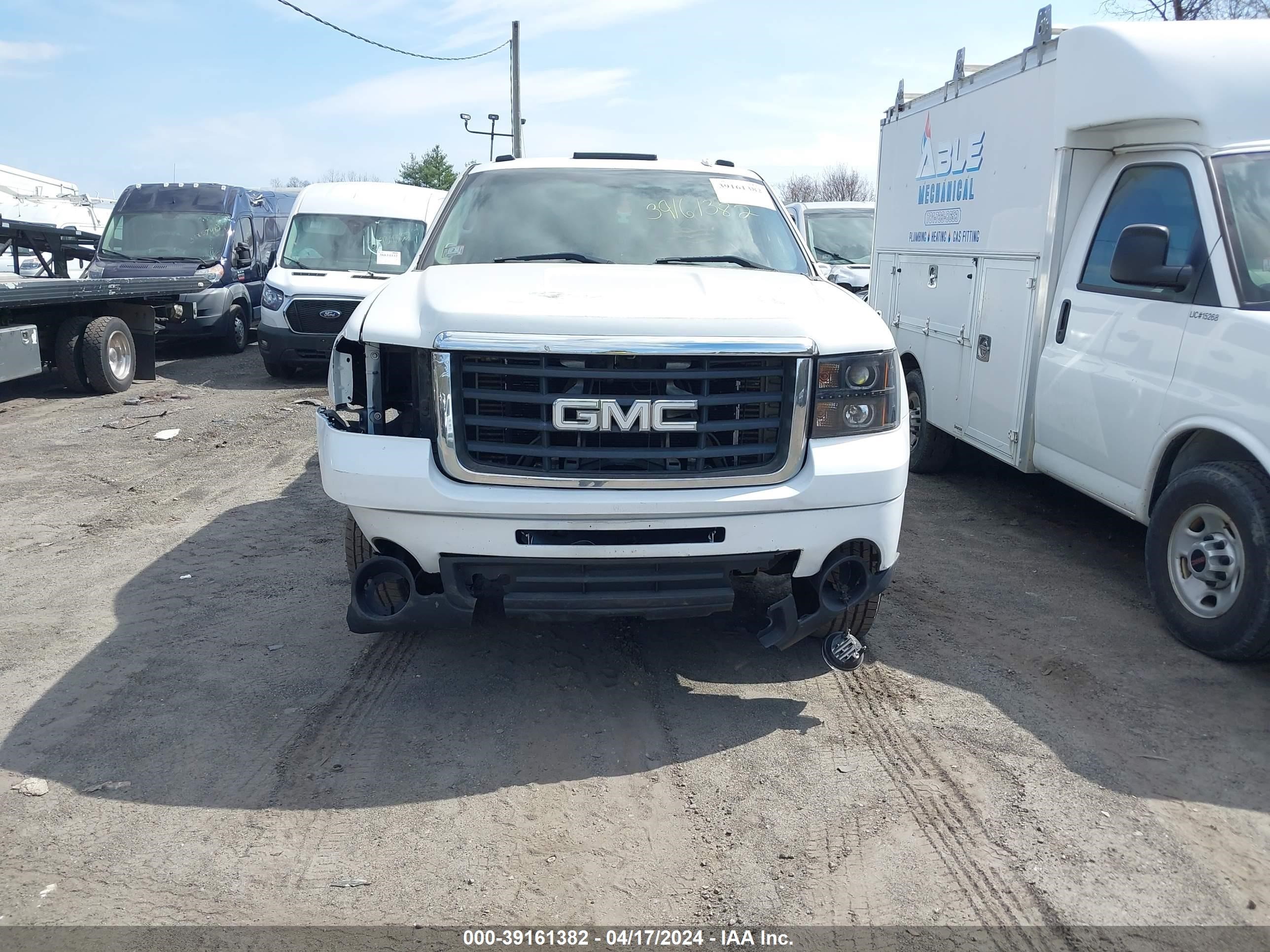 Photo 11 VIN: 1GTJK93619F181672 - GMC NULL 