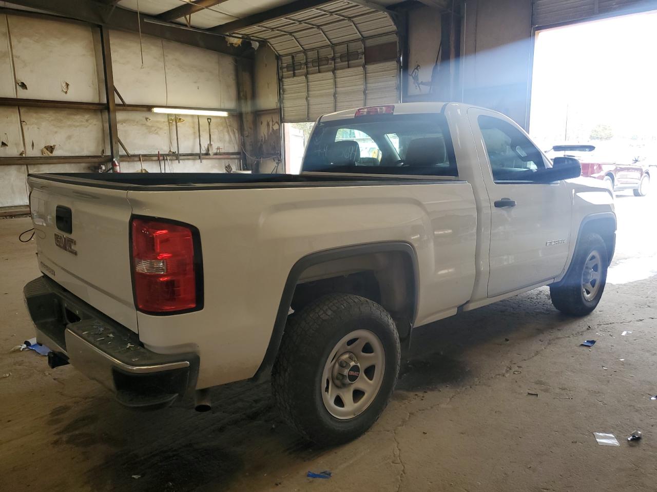 Photo 2 VIN: 1GTN1LEH6JZ158181 - GMC SIERRA 