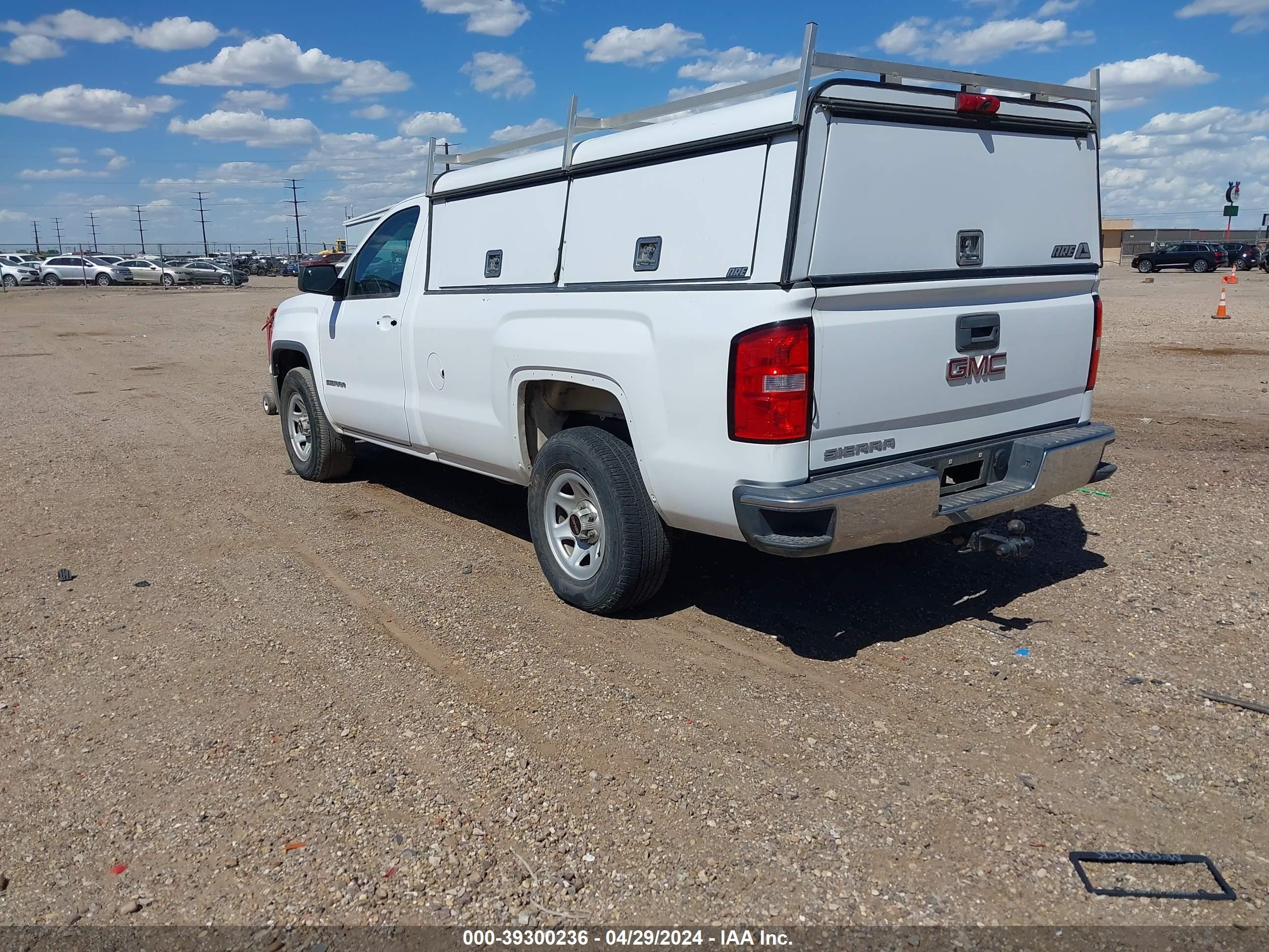 Photo 2 VIN: 1GTN1TEC0FZ904152 - GMC SIERRA 