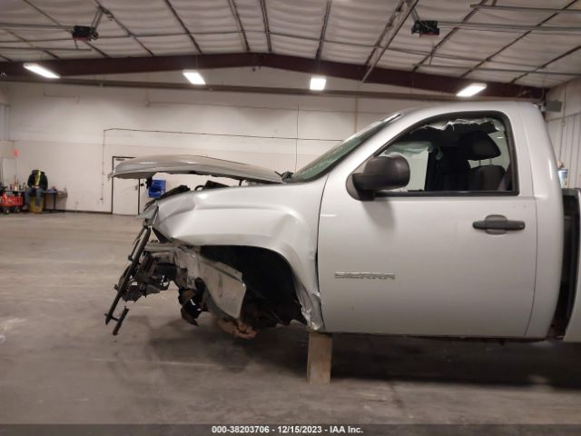 Photo 5 VIN: 1GTN1TEX1DZ341550 - GMC SIERRA 1500 