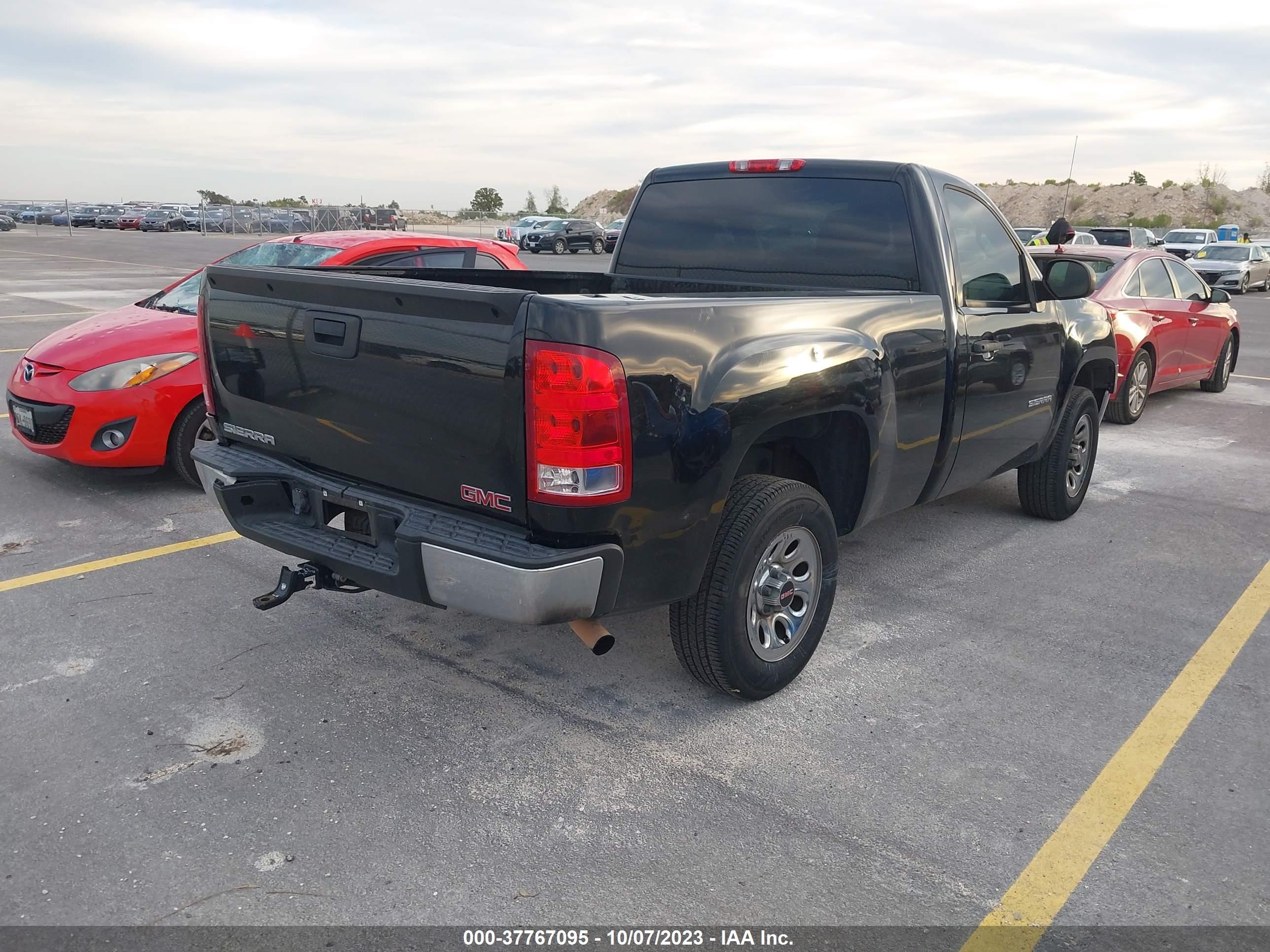 Photo 3 VIN: 1GTN1TEX2CZ271524 - GMC SIERRA 