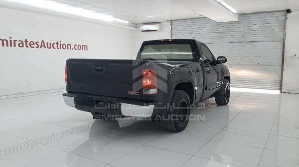 Photo 7 VIN: 1GTN29E02BZ124024 - GMC SIERRA 