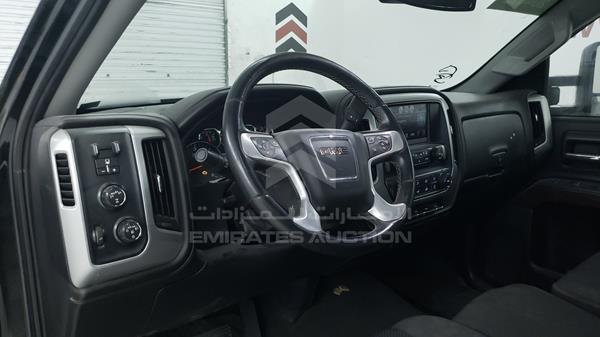 Photo 10 VIN: 1GTN29EC9JZ135997 - GMC SIERRA 