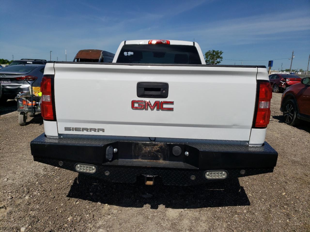 Photo 5 VIN: 1GTN2LECXJZ121541 - GMC SIERRA 