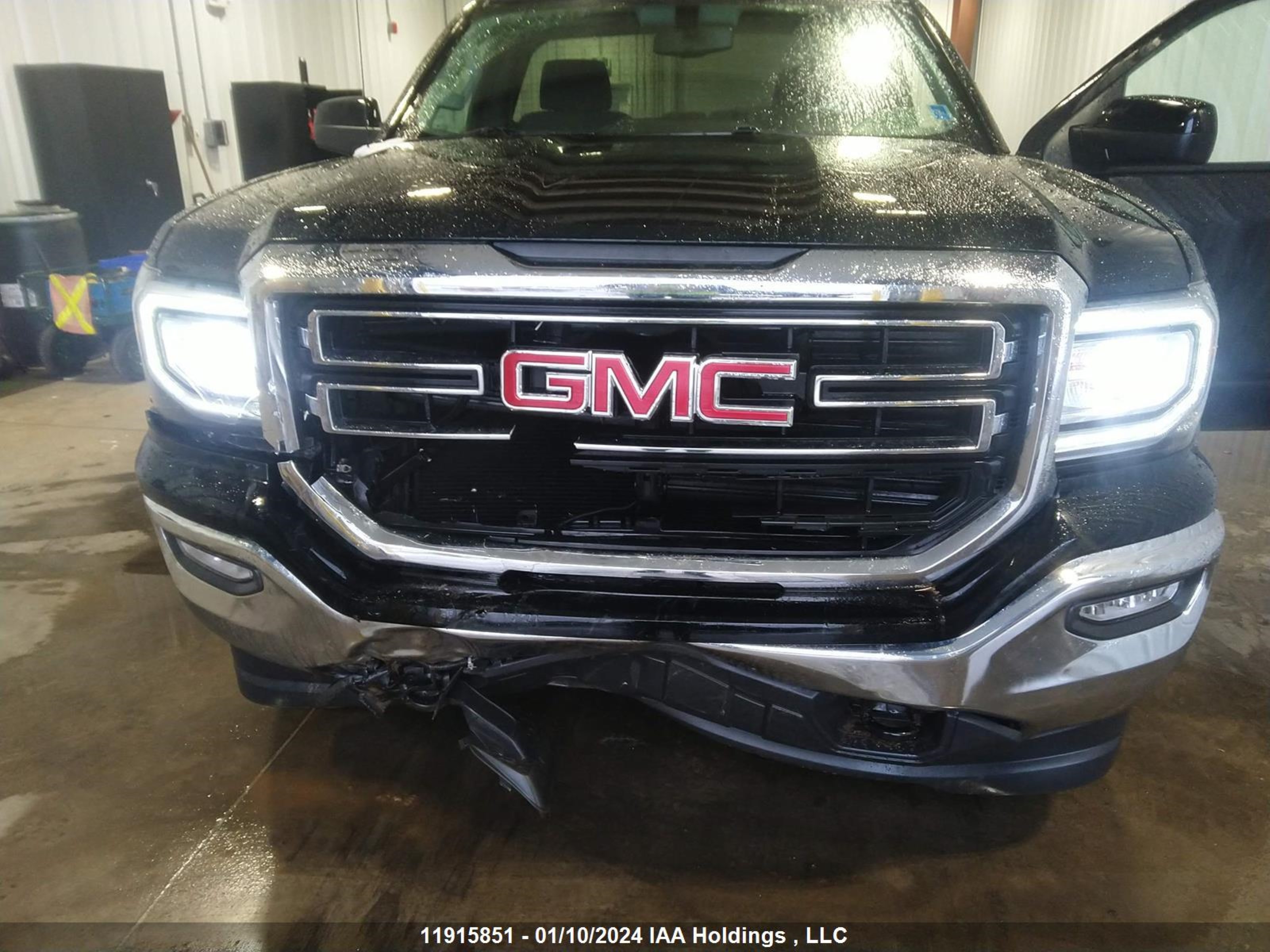 Photo 5 VIN: 1GTN2MEC8JZ334378 - GMC SIERRA 