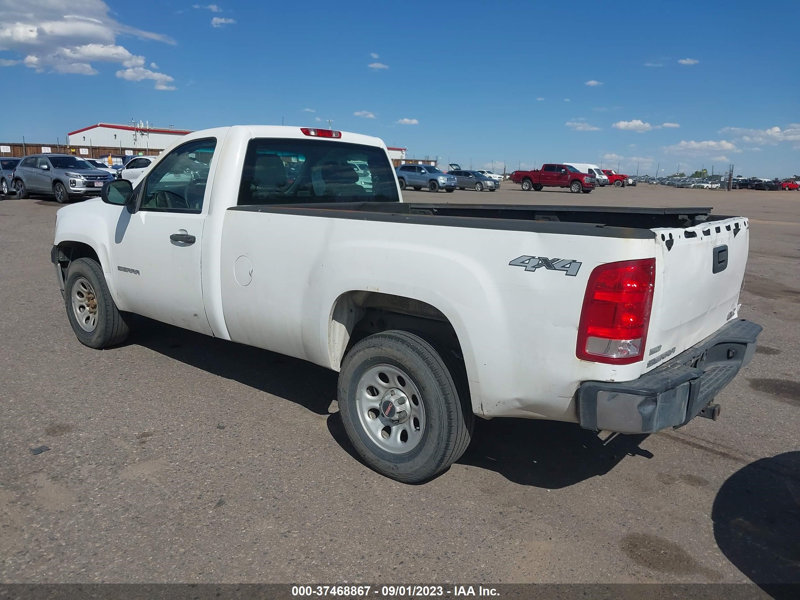 Photo 2 VIN: 1GTN2TEA0BZ131043 - GMC SIERRA 