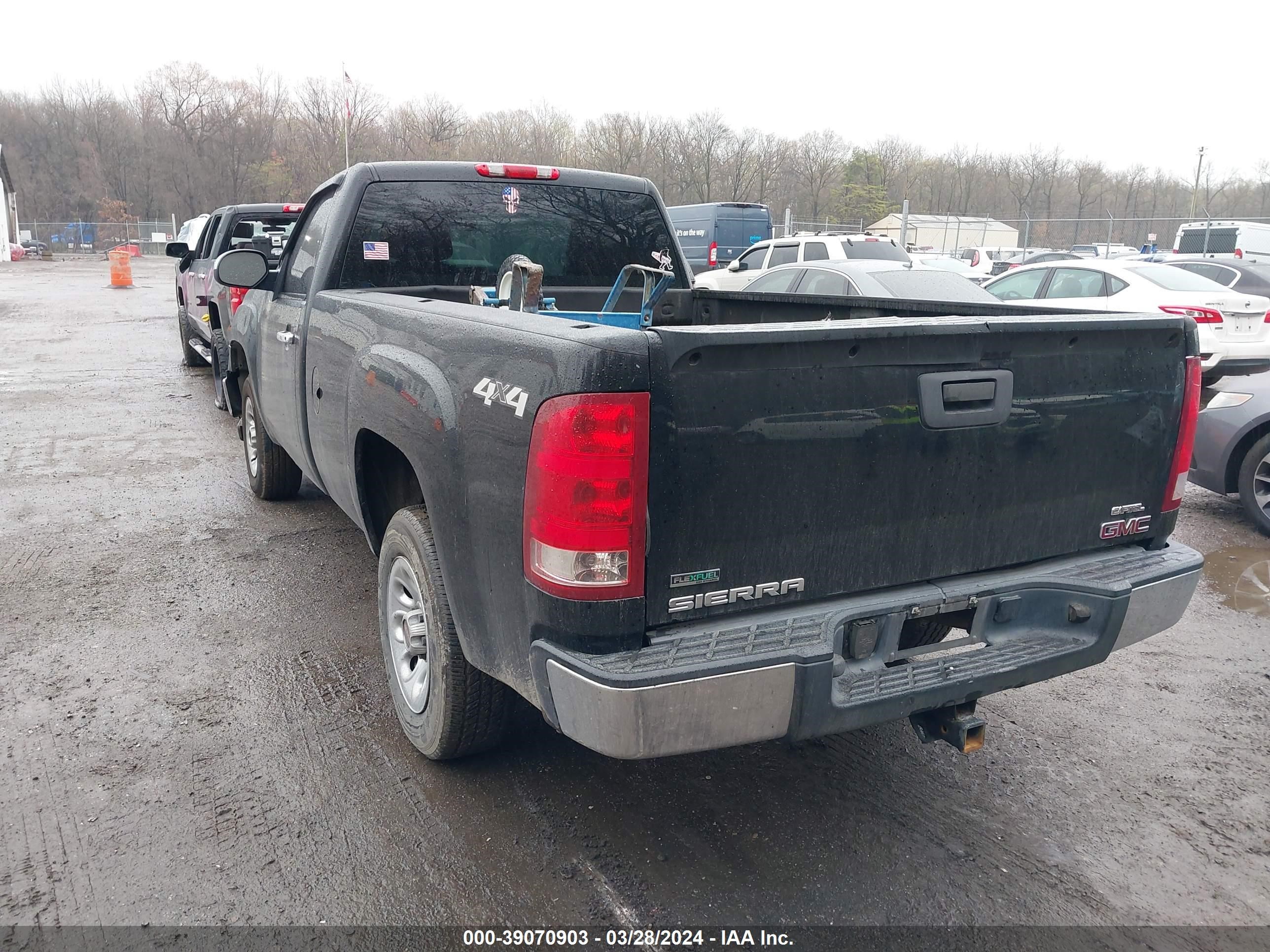 Photo 2 VIN: 1GTN2TEA8BZ223954 - GMC SIERRA 