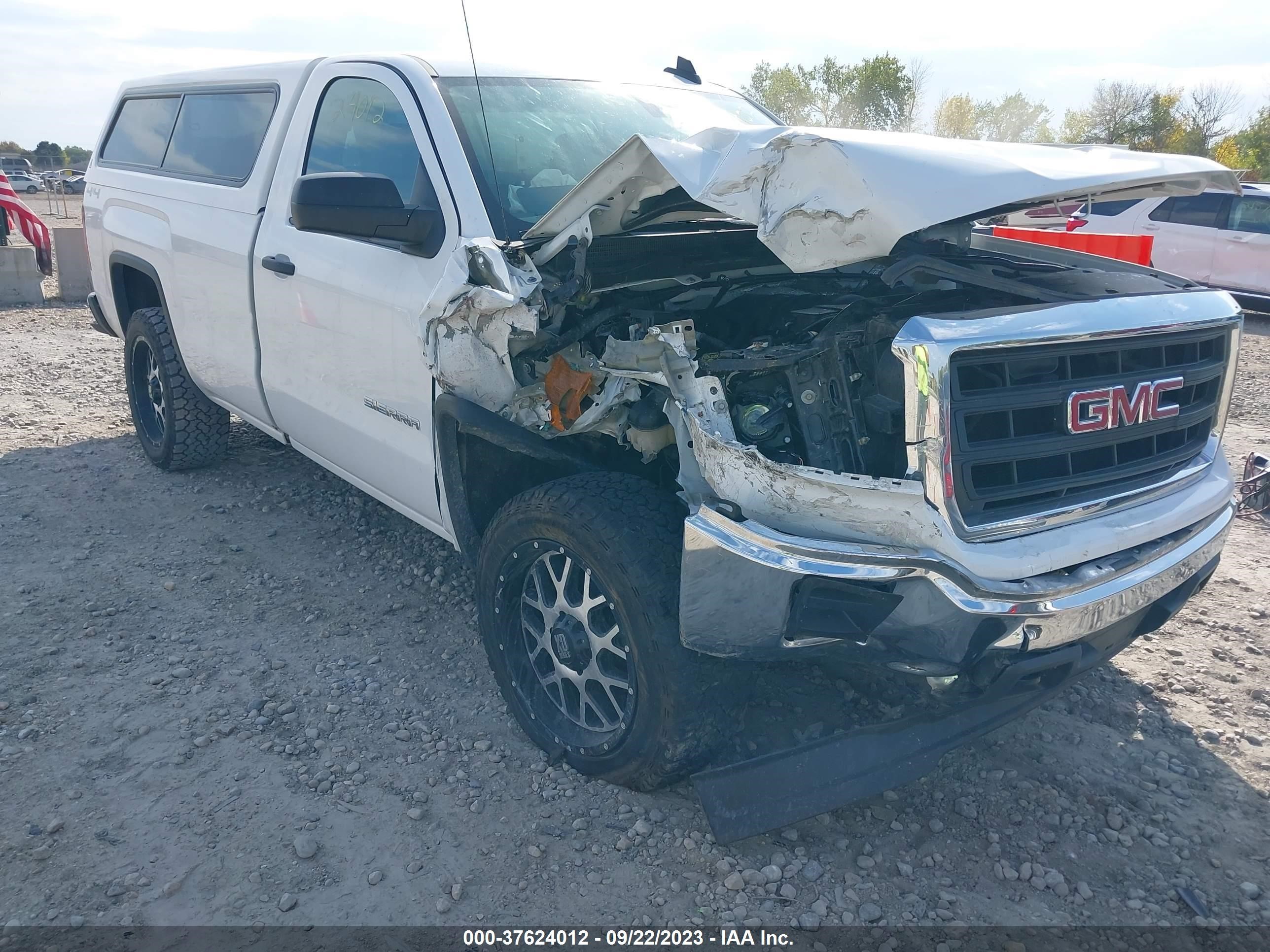 Photo 5 VIN: 1GTN2TEC8FZ446812 - GMC SIERRA 