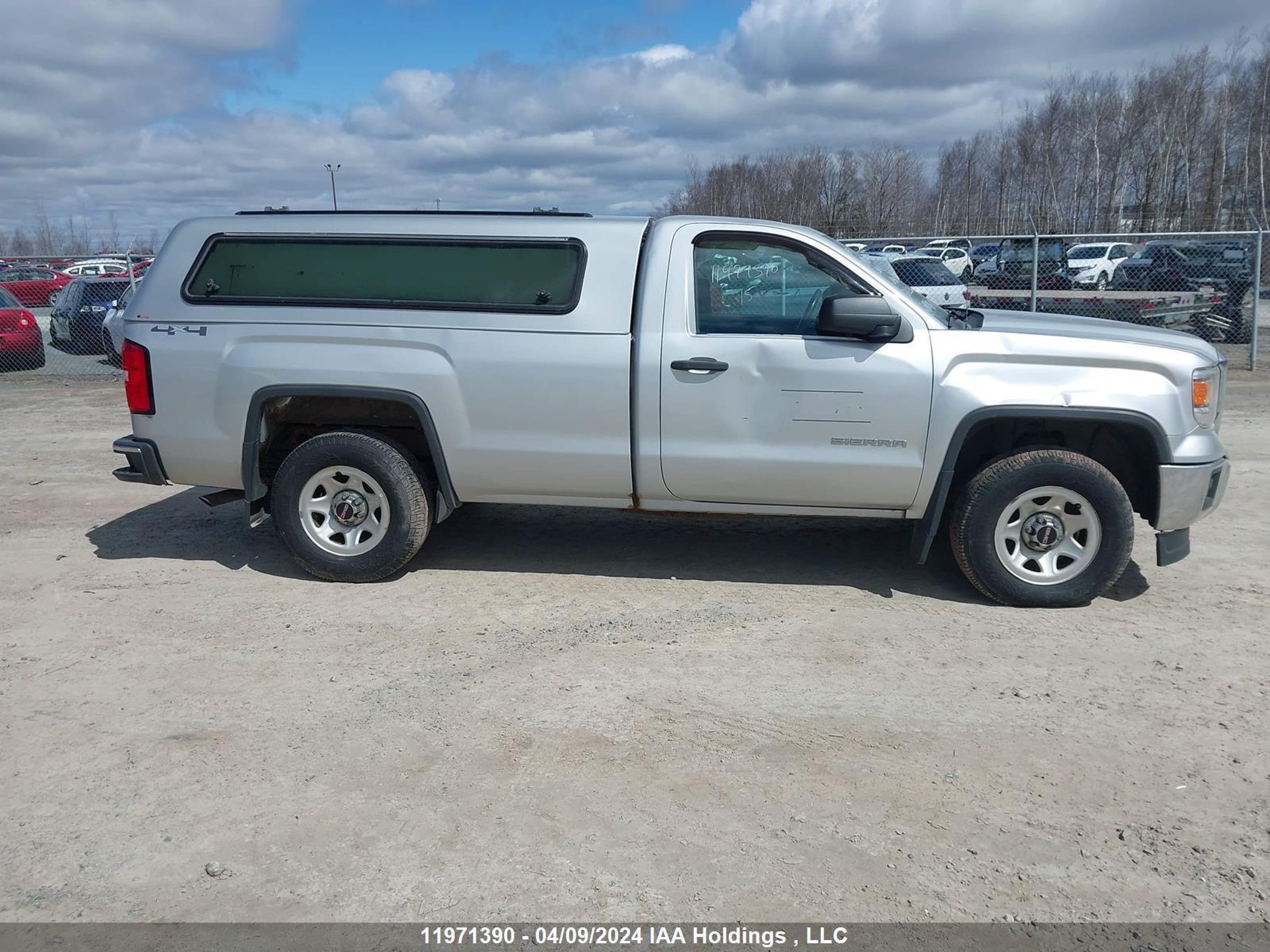 Photo 12 VIN: 1GTN2TEC9FZ241645 - GMC SIERRA 