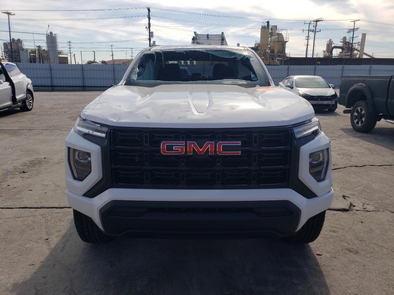 Photo 4 VIN: 1GTP5BEK3P1134978 - GMC CANYON 