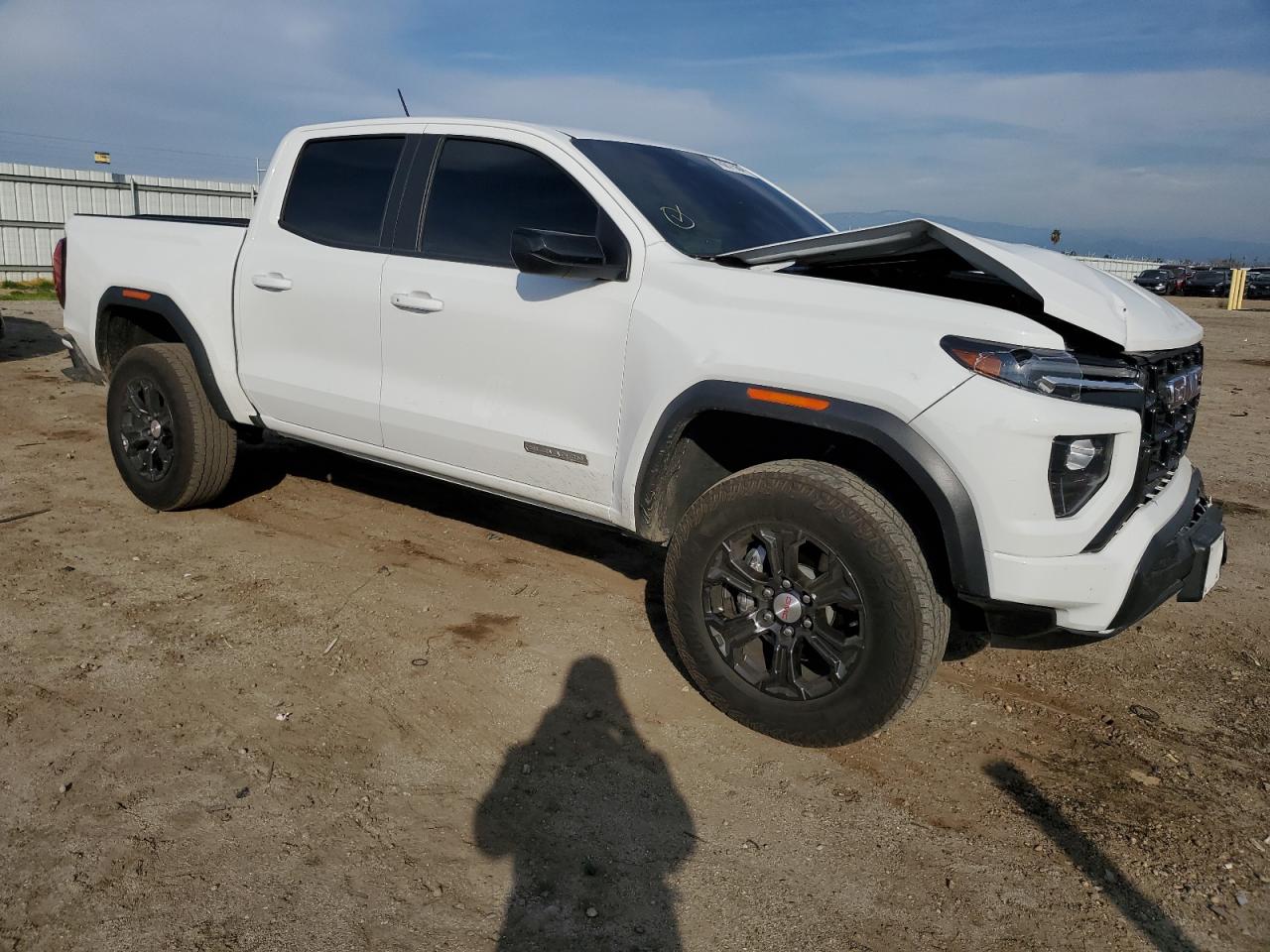 Photo 3 VIN: 1GTP5BEK7P1159298 - GMC CANYON 