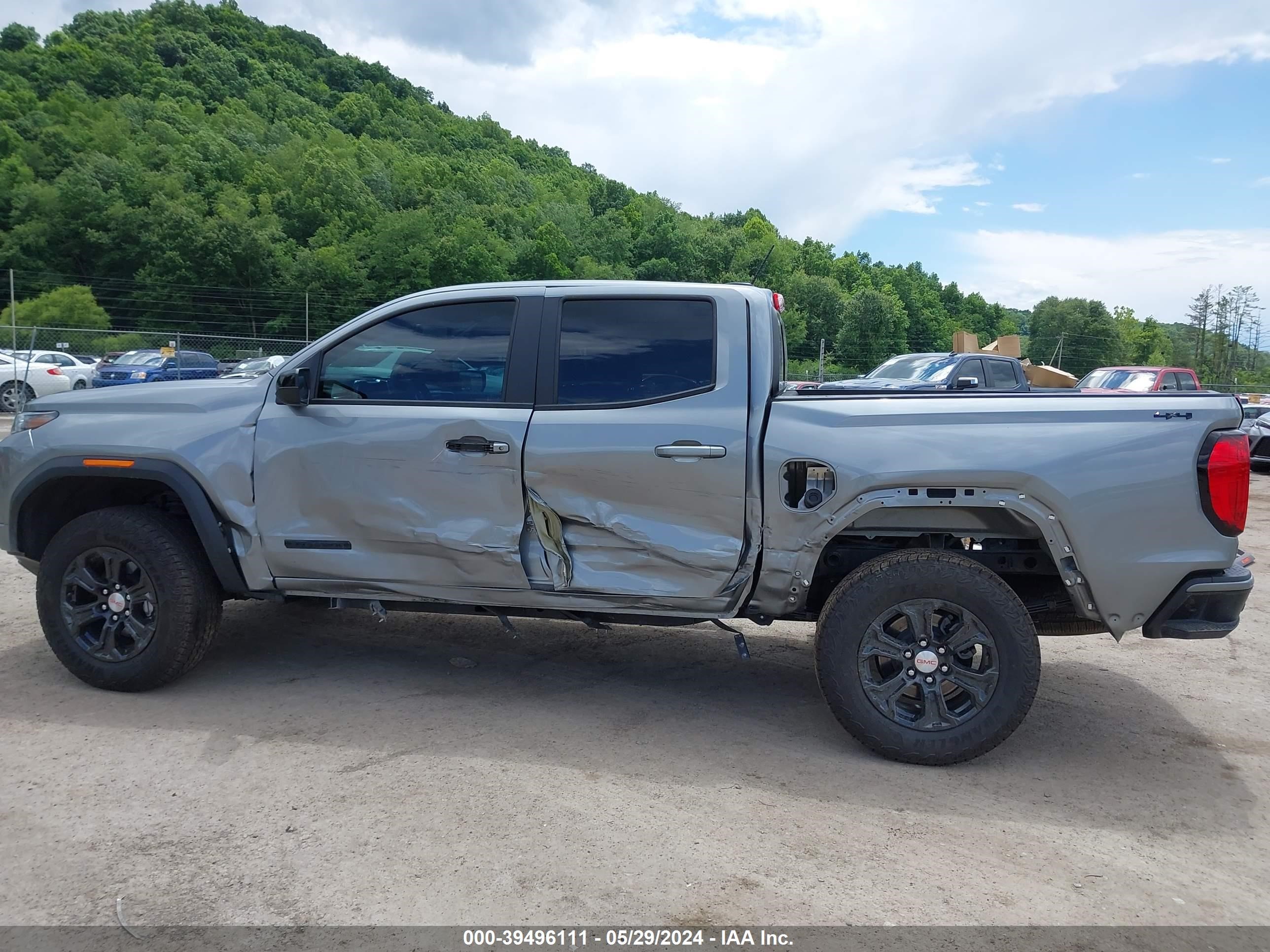 Photo 14 VIN: 1GTP6BEK2P1151655 - GMC CANYON 