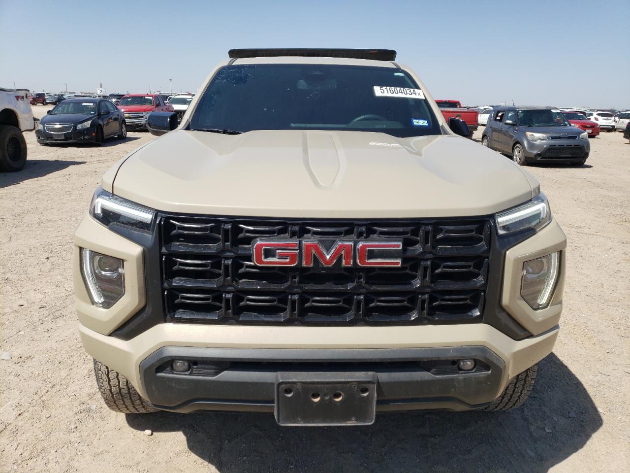 Photo 4 VIN: 1GTP6BEKXP1215490 - GMC CANYON 