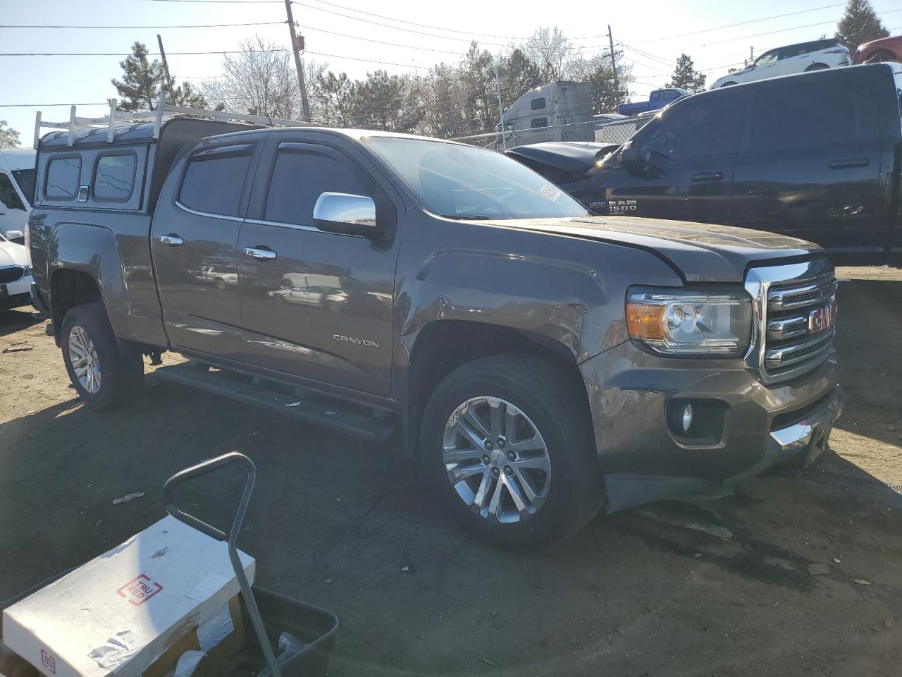 Photo 3 VIN: 1GTP6DE16G1304203 - GMC CANYON 