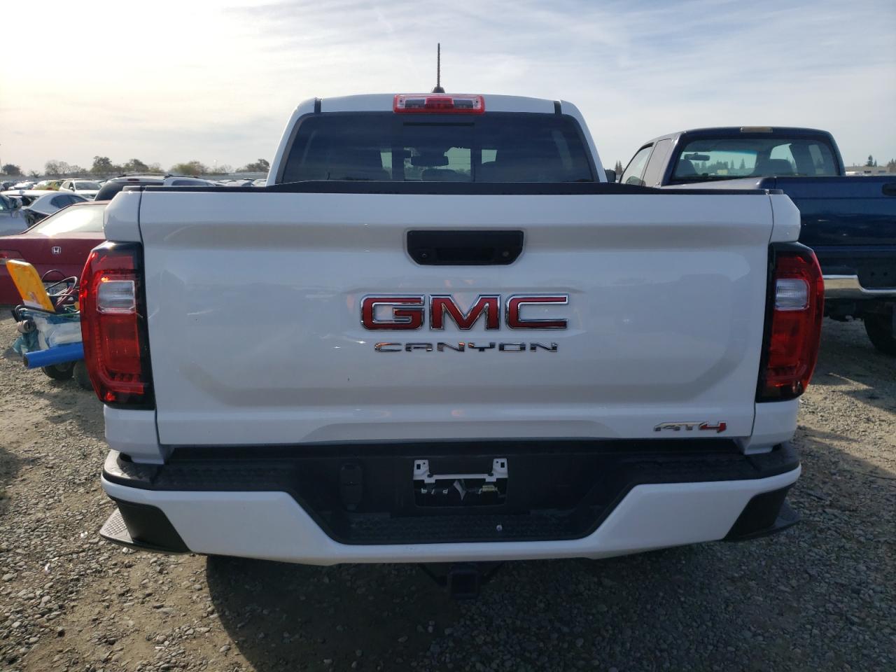 Photo 5 VIN: 1GTP6DEK8P1159271 - GMC CANYON 