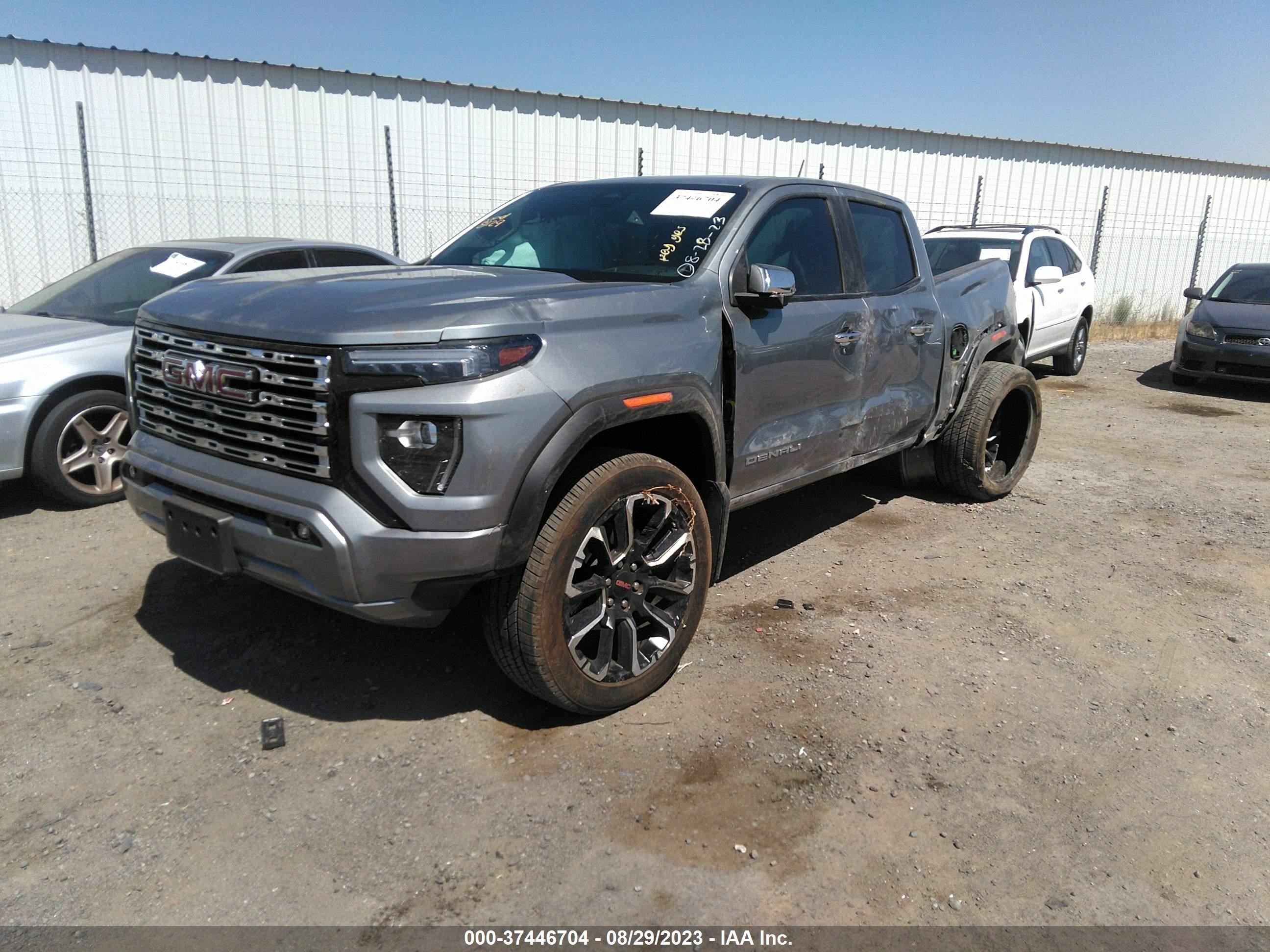 Photo 1 VIN: 1GTP6FEK4P1131141 - GMC CANYON 