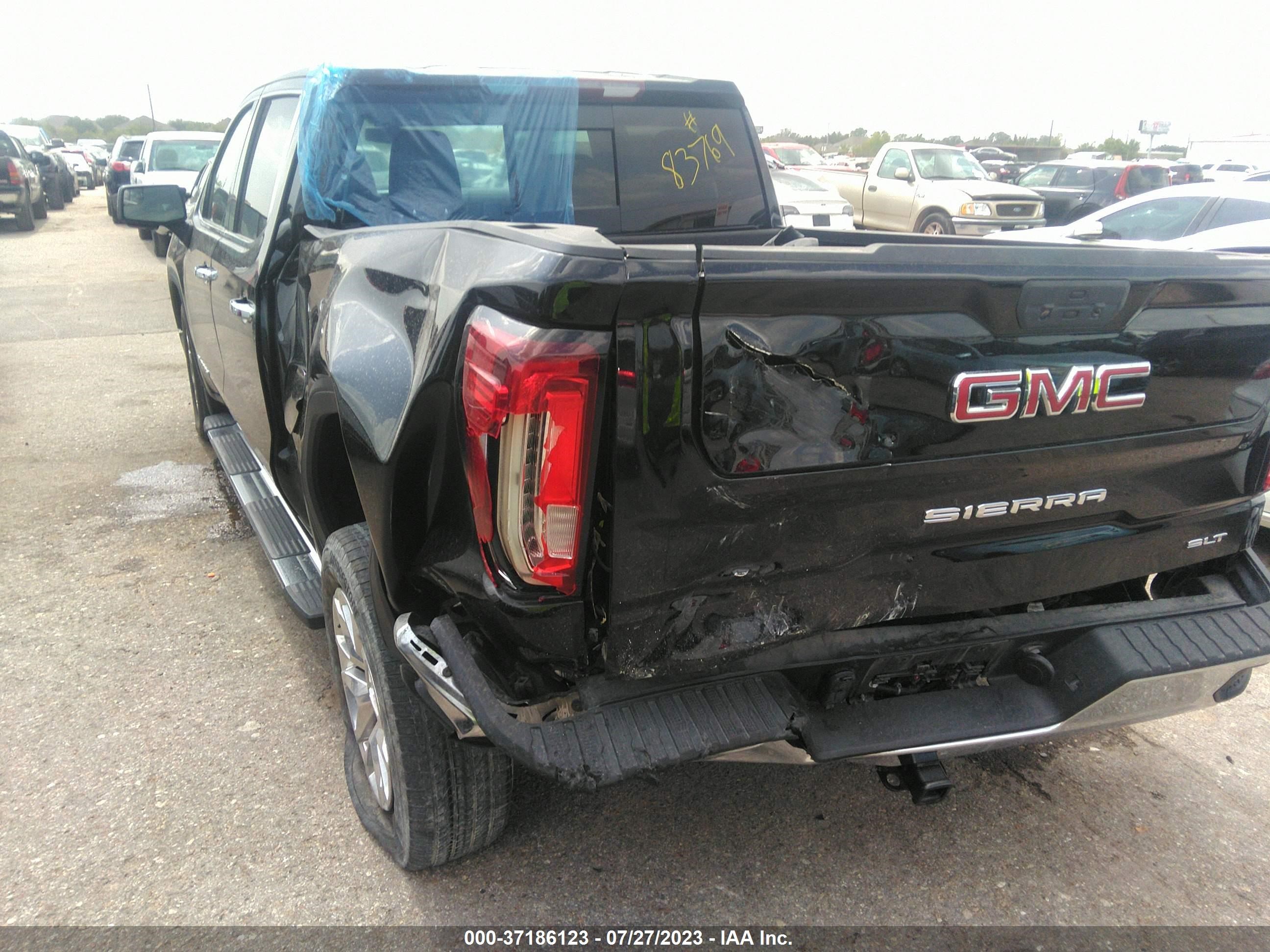 Photo 2 VIN: 1GTP8DED6KZ182991 - GMC SIERRA 