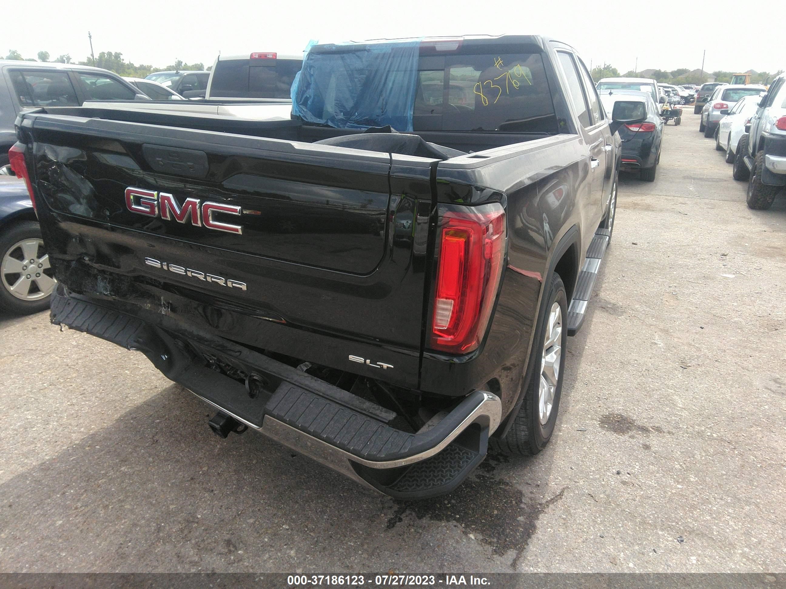 Photo 3 VIN: 1GTP8DED6KZ182991 - GMC SIERRA 